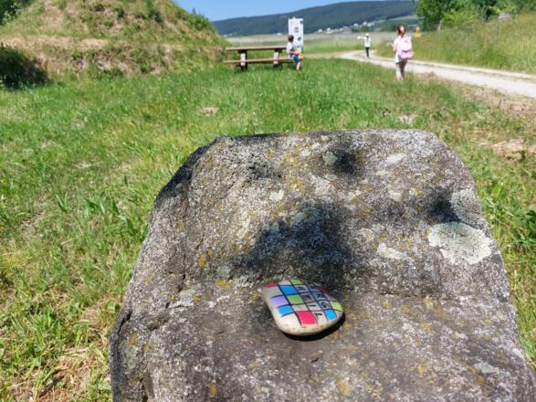 BiberrundwegAigenSchlaeglBemalterStein_FerienregionBoehmerwaldFelhofer.jpg