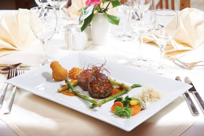 Steiger_Feb2013_HiRes-CMYK_09