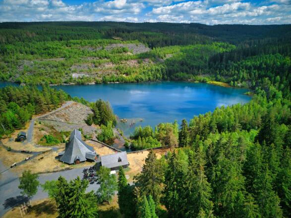 Drohnenaufnahme vom Technischen Denkmal "Historischer Schieferbergbau Lehesten"