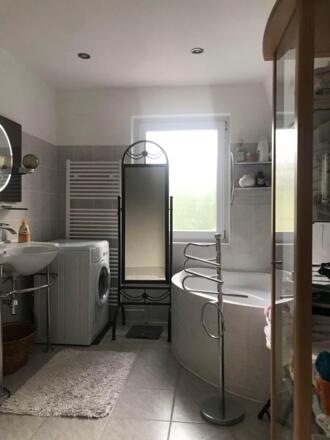 824EC124-572E-41D9-809A-B668F049F20E