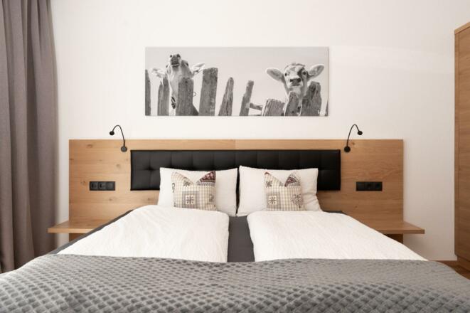 Schlafzimmer 1