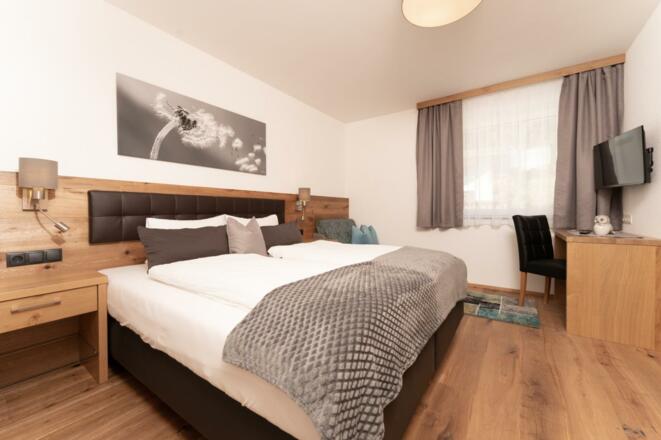 Schlafzimmer 2