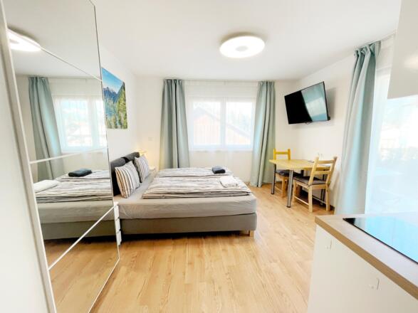ALPsmart.at_Sunset_Bedroom_1bed2