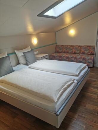 Schlafzimmer App6