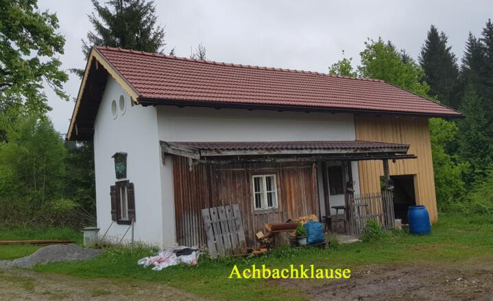 Die Achbachklause.