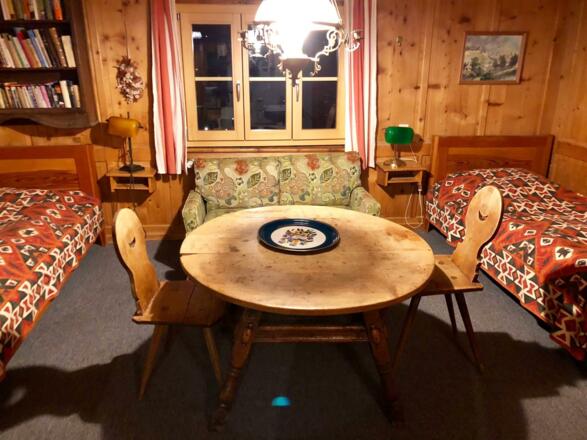 3F92FF66-EBE5-447D-ABB4-B4429FA8F865