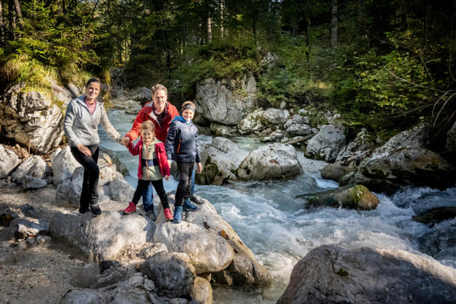 Mit der Familie im Zauberwald