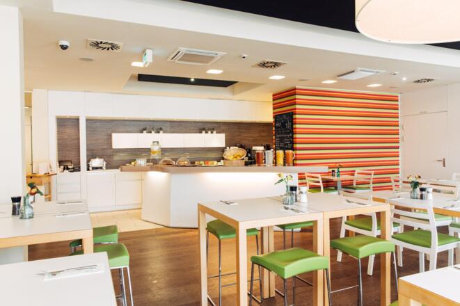 Design Hotel Harry`s Home Linz Lobby