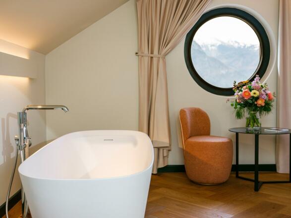 Rooftop See Suite