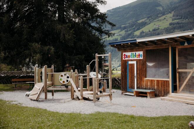 auch für Kleinkinder ab Juni 2024 neuer Spielplatz