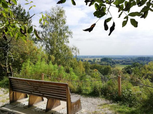 Ausblick vom Balasai Park Massenhausen
