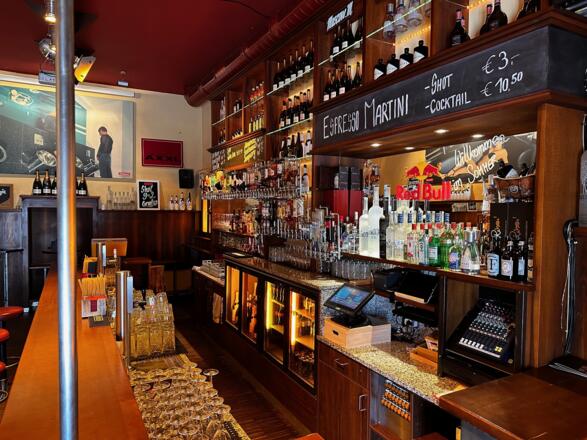 Die Axxl Bar