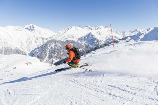 Skifahren_am_Sonnenkopf_im_Klostertal_(c)__Alex_Ka