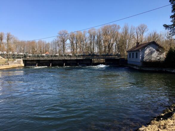 Wasserkraftwerk am Amperkanal Appercha