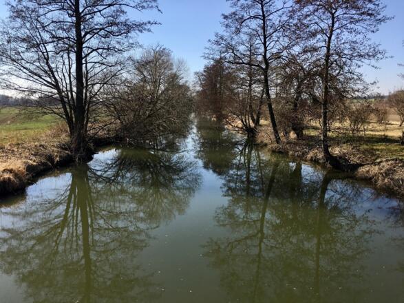 Blick von der Glonnbrücke beim Schloss Hohenkammer