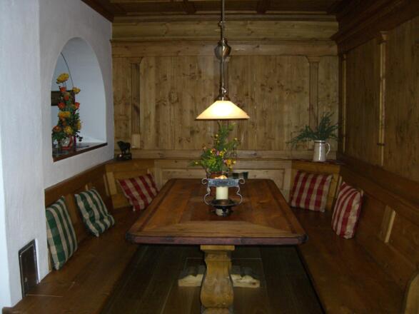 c. Stüberl Stammtisch