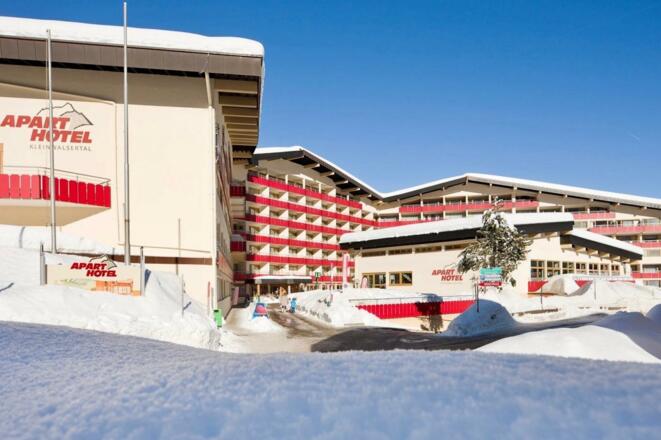 2016 juli 21 Aparthotel sneeuw