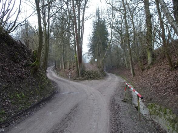 Abzweigung im Rosental (rechts abbiegen)