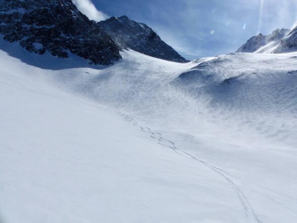 Es gibt sie noch die stillen Skitouren.