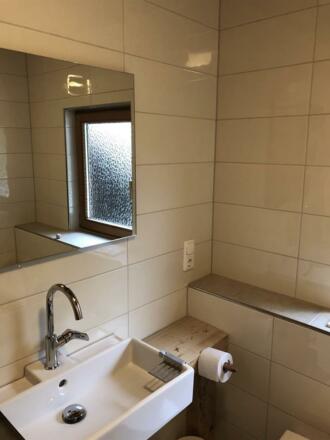 bathroom 2nd floor
