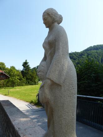 Bei der hl. Elisabeth auf der Zieglaubrücke beginnt die Wanderung.