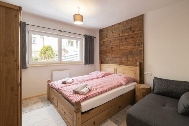 Schlafzimmer 2