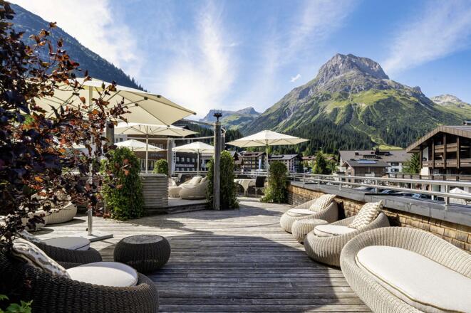 Sonnen-Terrasse im Hotel Krone Lech