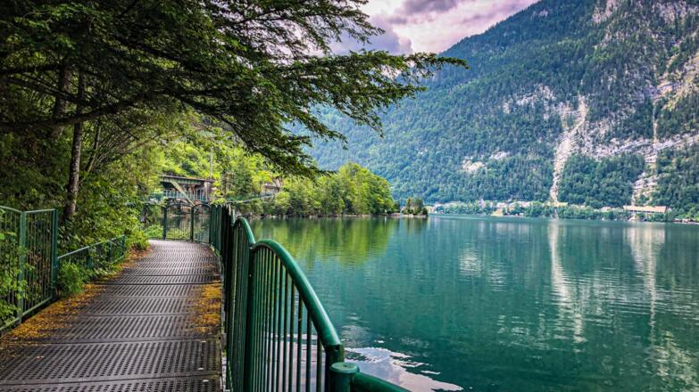 Ostuferweg am Hallstättersee