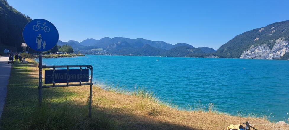 Hinten am See ist St. Gilgen erkennbar...