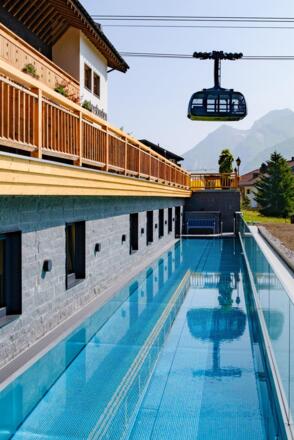 beheizter 25m-Outdoorpool