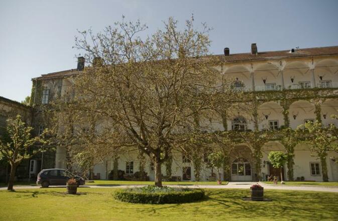 Schloss Aschach mit Garten