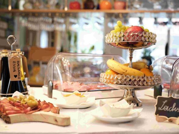 fruestueck-hotel-garni-pinzgau (6)