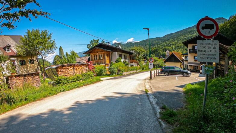 Ankunft Weissenbach aus dem Tal