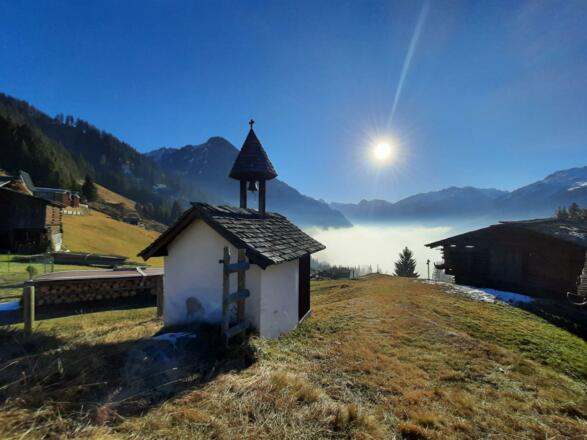 Kapelle auf Maisäß Montiel, Blick taleinwärts