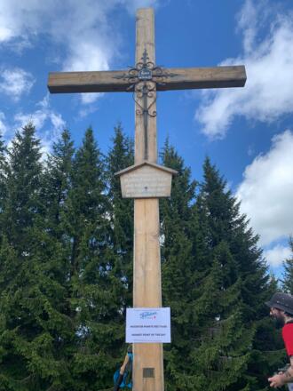 Höchster Punkt der Tour: Gipfelkreuz am Himmeleck