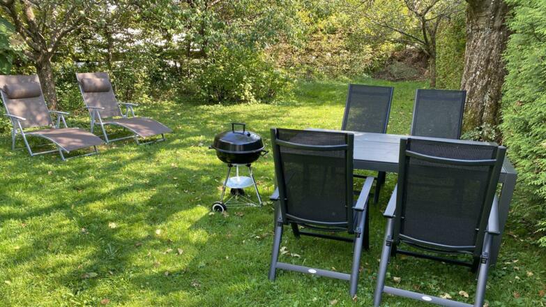 relaxen unter den Apfelbäumen