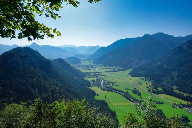 Blick von der Burgruine Falkenstein auf das Vils