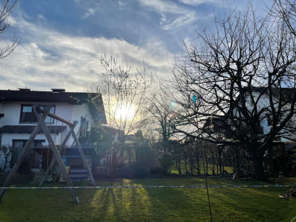 Garten mit Schaukel