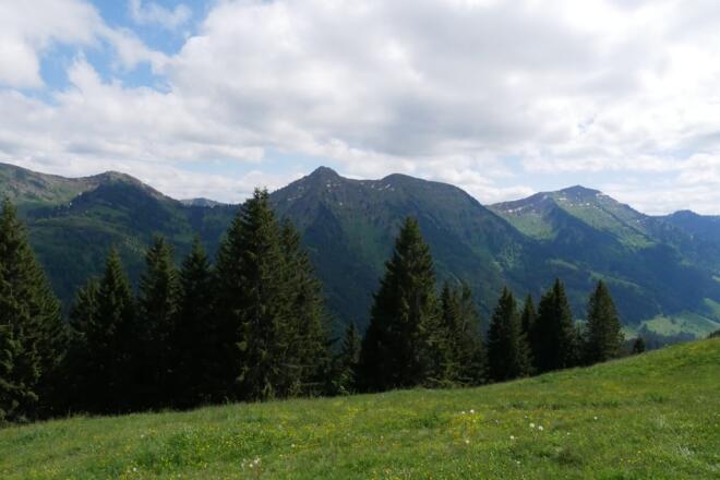 Blick auf die Gipfel der Nagelfluhkette vom Klammengipfel