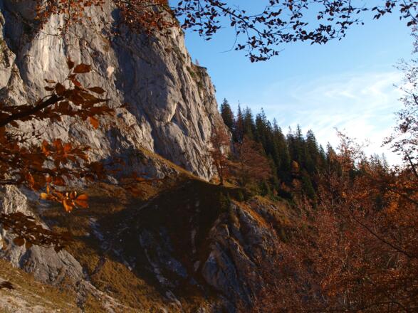 Felsbarriere 1265 m, links ab