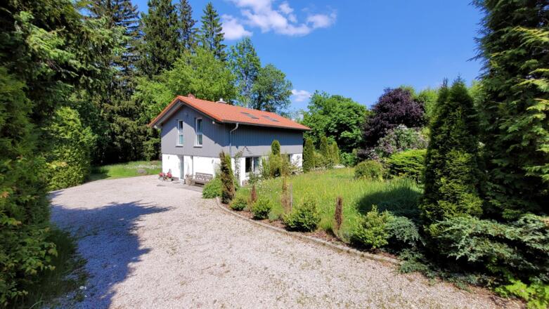 Einfahrt zum Haus