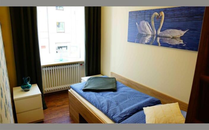 Zimmer Purple Garden