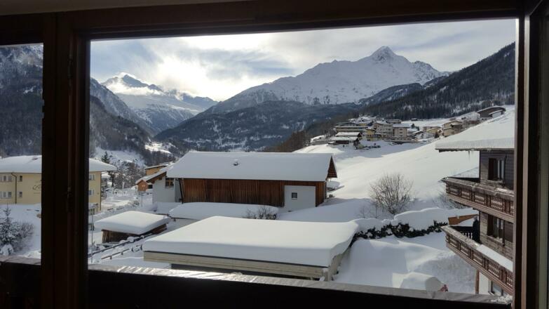 Zimmerausblick Ötztaler Bergwelt