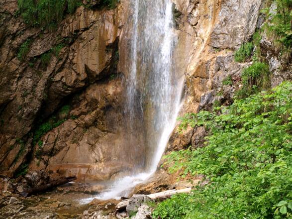 Wasserfall 800 m