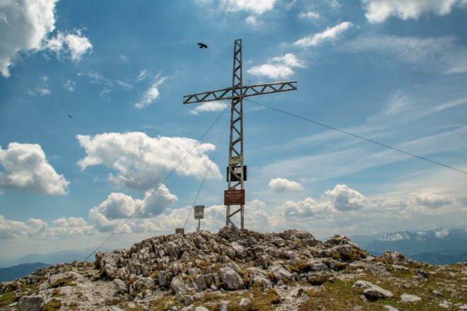 Gipfelkreuz am Nazogel