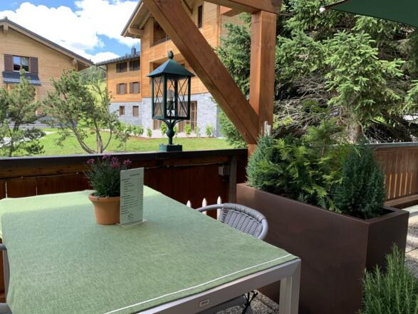 Terrasse_Tisch