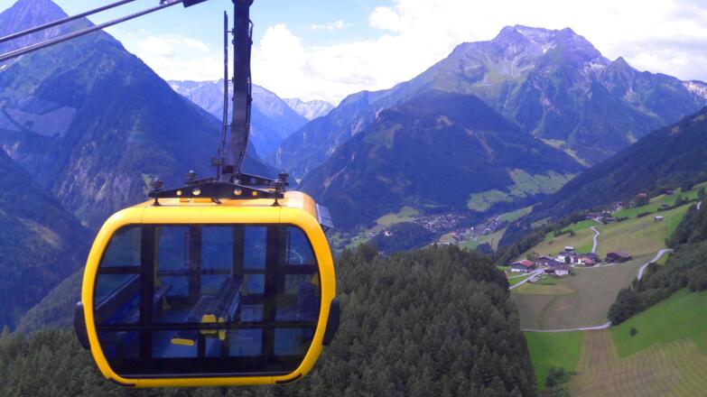 Die Penkenbahn startet direkt in Mayrhofen