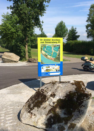 Donauradweg Zufahrt zu den Badeseen