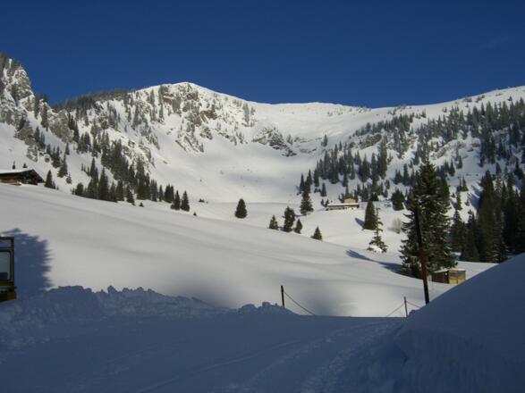 Auch im Winter ein beliebtes Tourenziel von der Hütte aus - der Jägerkamp