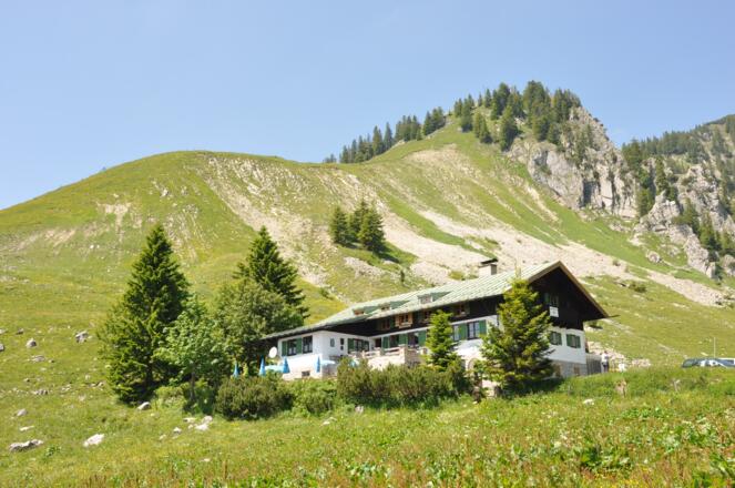 Die Schönfeldhütte der Sektion München auf 1.410 m.